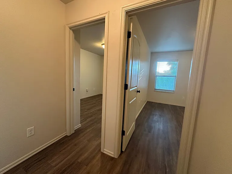 412 Chalk Hill Ct — Photo 34