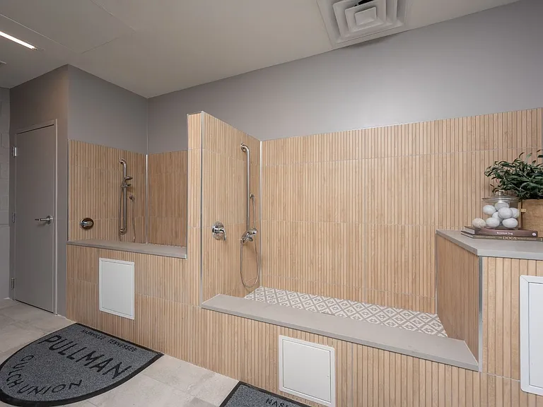 1212 Demonbreun St #1710 — Photo 8
