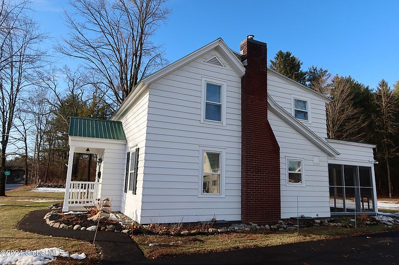 3rd image of 139 Dixon Road