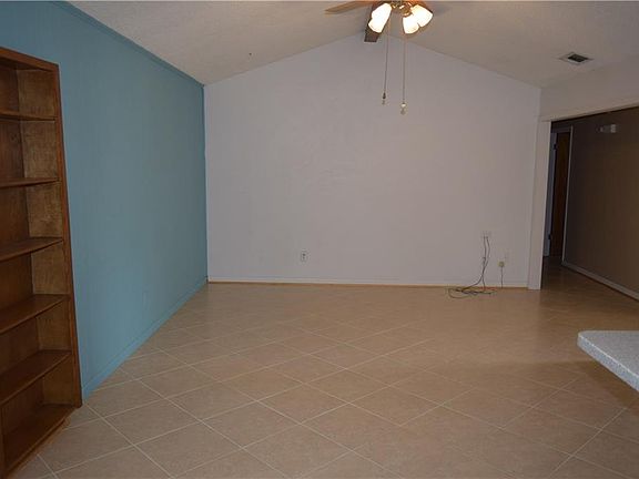 3rd image of 4132 Arborcrest Dr