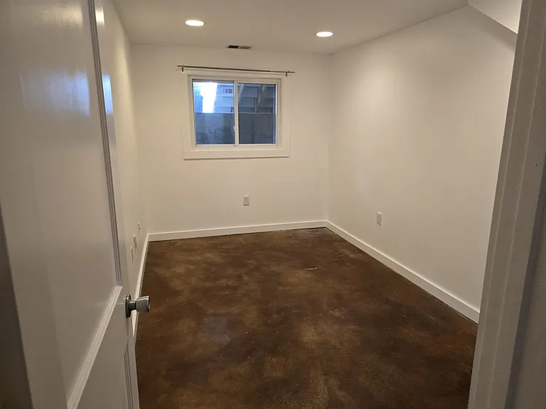 113 R St NW #BASEMENT — Photo 13