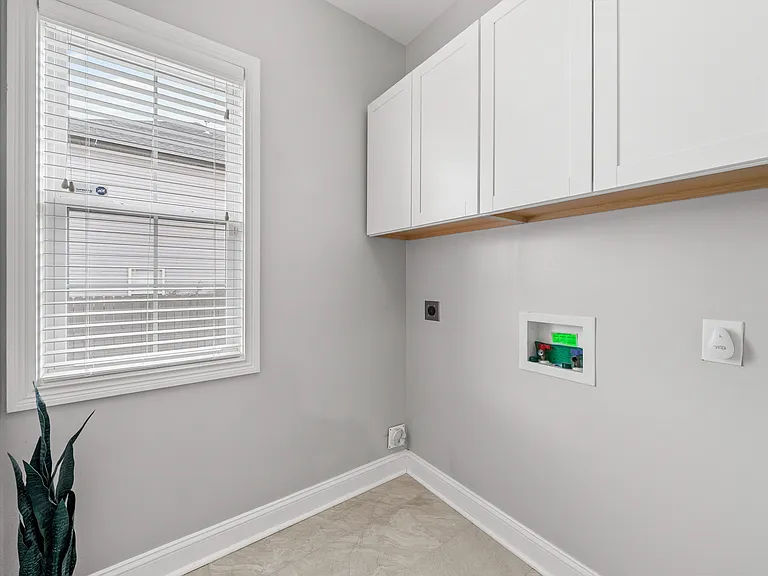 1517 Green Grove Way — Photo 40