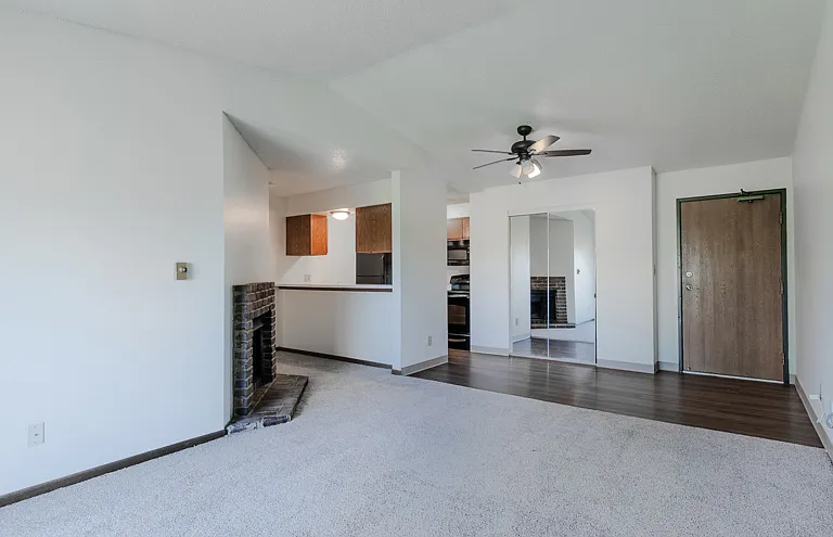 Hamlet Apartments — Photo 23