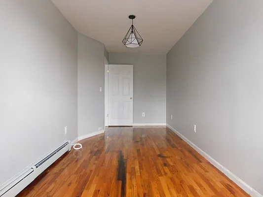 Rented by Compass | media 14