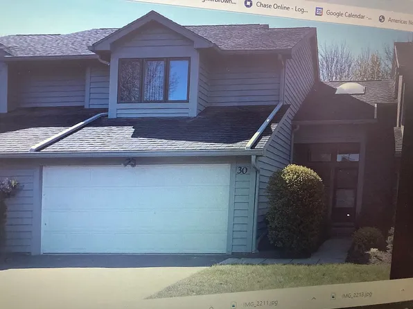 30 Ellington Cir, Rochester, NY 14612