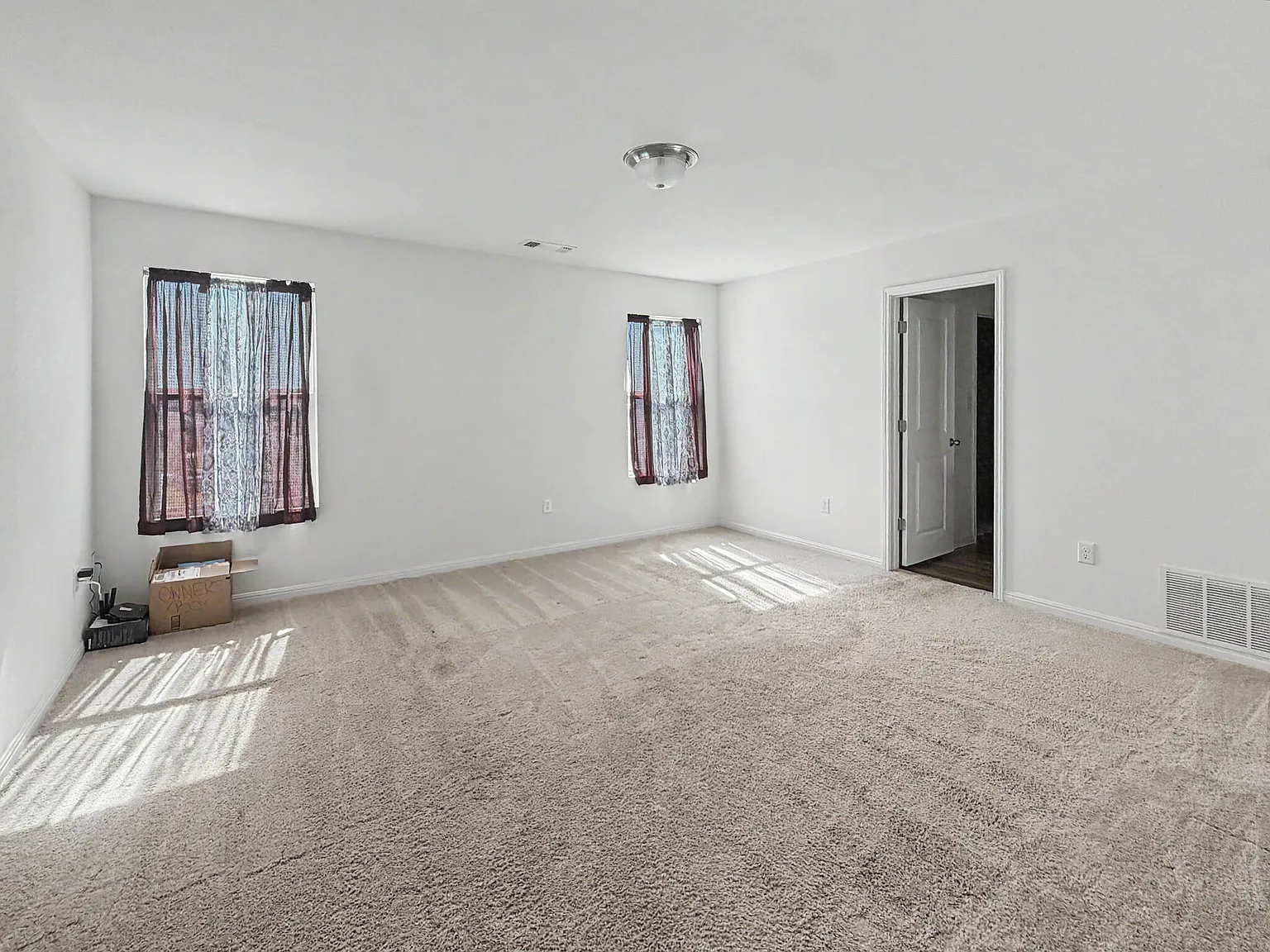 3 bed, 1638 sqft, $1,600 — Photo 4