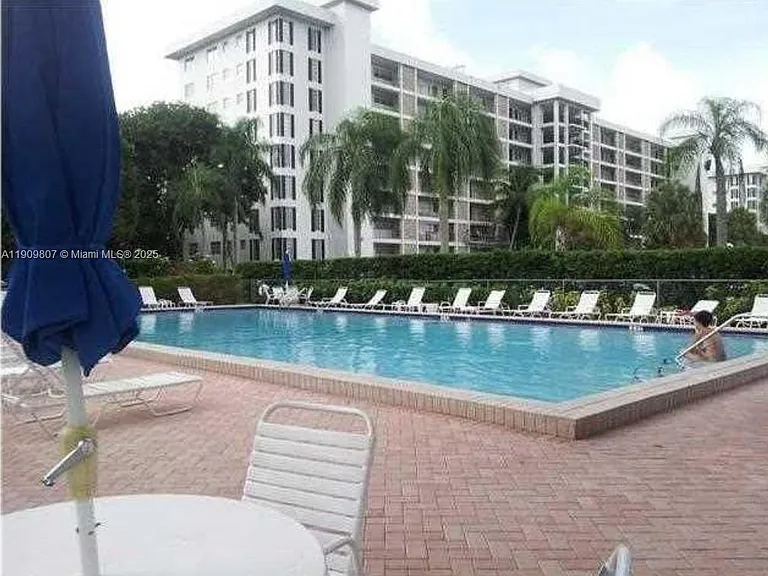 3150 N Palm Aire Dr #801 — Photo 26