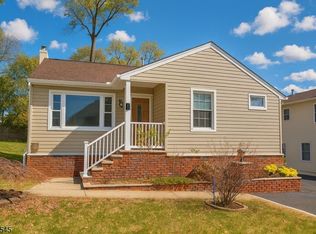 11 Bogota Rd, Parsippany, NJ 07054