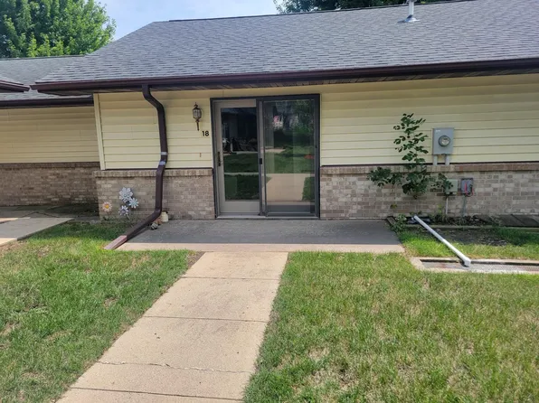1940 23rd St #18, Spirit Lake, IA 51360