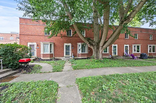 1750 E Broad St Photo 1
