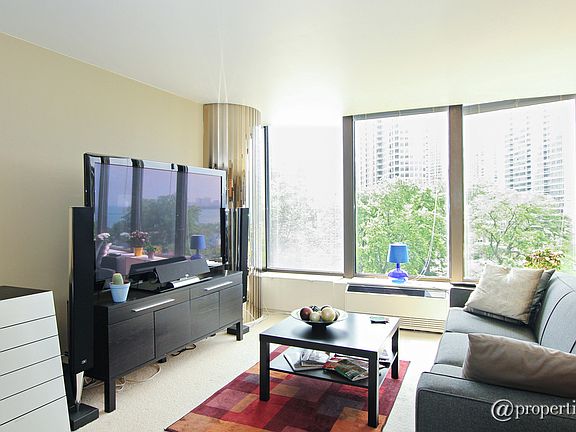 2nd image of 505 N Lake Shore Dr APT 601