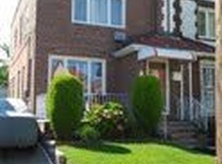 13510 227th St, Springfield Gardens, NY 11413