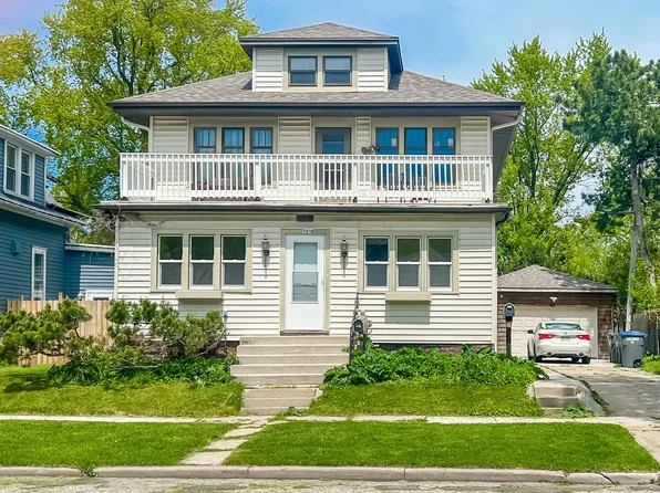 1218 Bluff Ave, Sheboygan, WI 53081