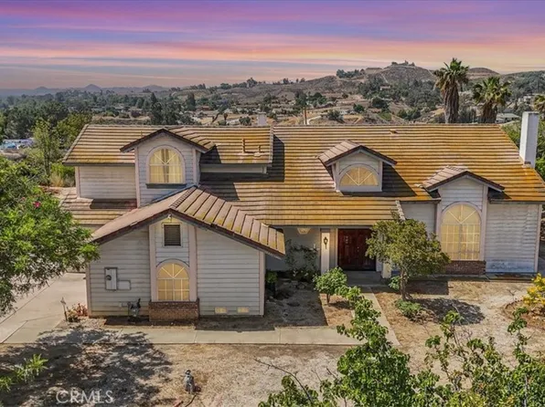 15705 Streamview Ct, Riverside, CA 92504