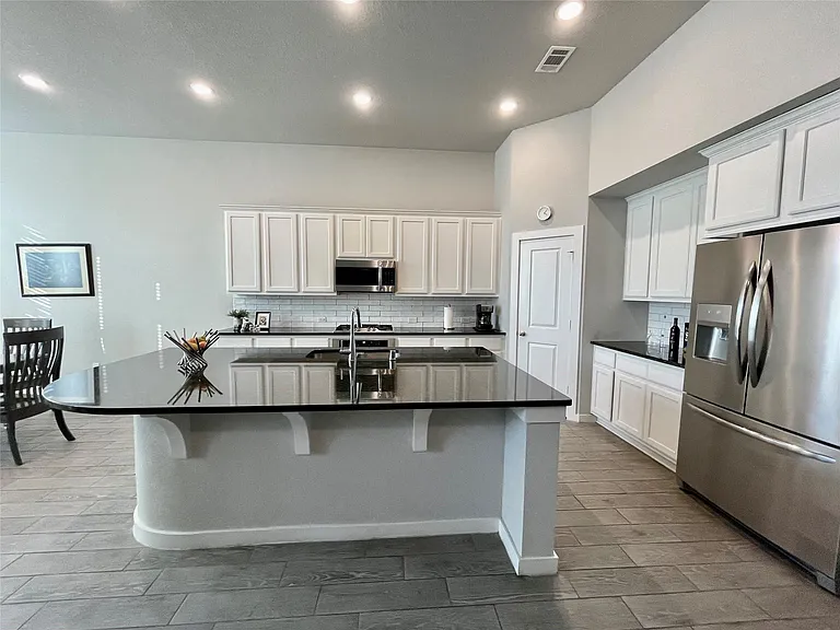 4334 Hemlock Grove Ln — Photo 24