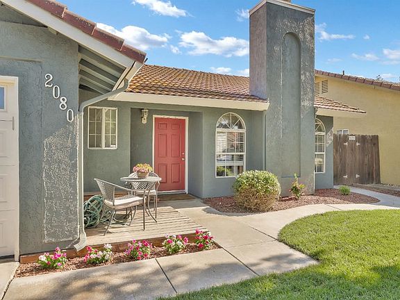 3rd image of 2080 Tammi Ct
