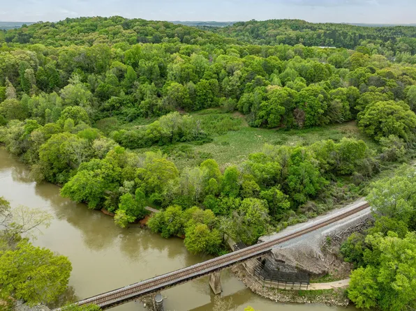 3710 Faith Rd, Chattanooga, TN 37406