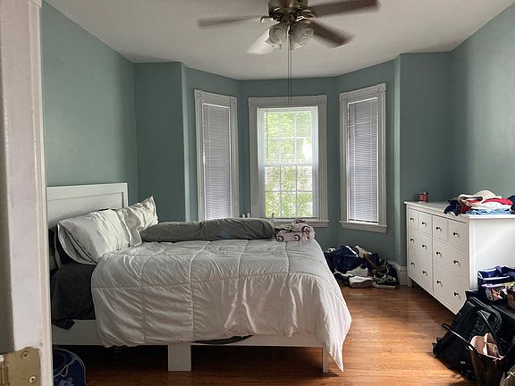 2nd image of 18 Ripley St