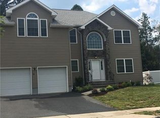 38 Marcel Ln, Piscataway, NJ