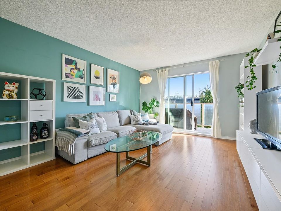 1st image of 998 W 19th Ave #405