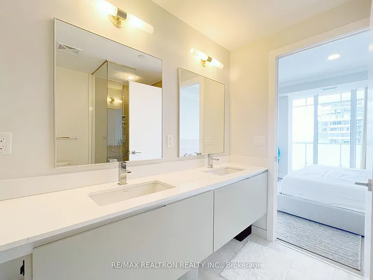 200 Bloor St W #2801 — Photo 22