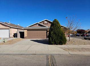 8401 Lone Prairie Ave SW, Albuquerque, NM 87121
