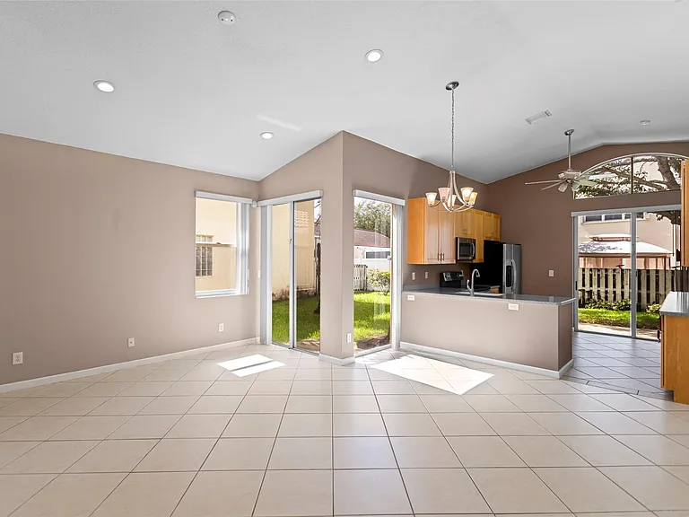 15250 SW 49th Ct — Photo 5