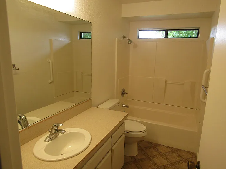 1200 E Walnut Ave #B — Photo 9