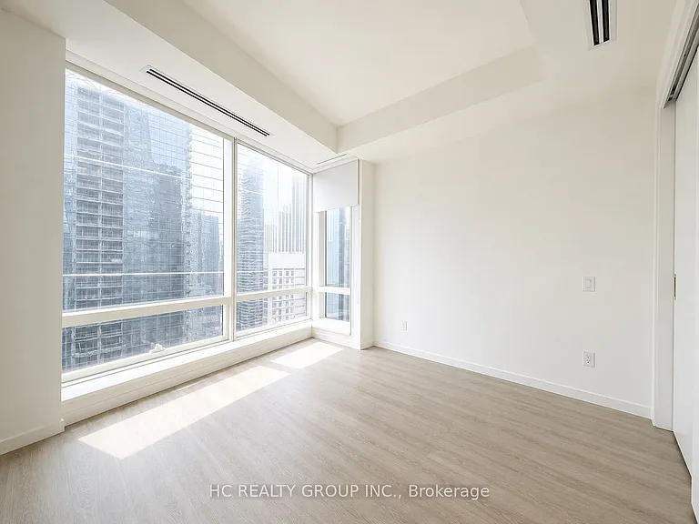 180 University Ave #2407 — Photo 7