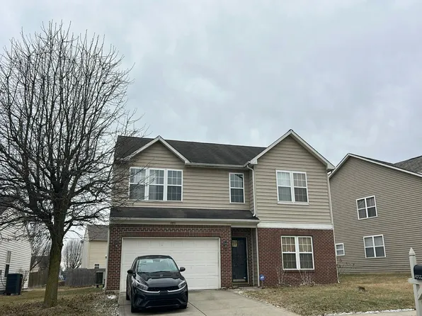 9755 Lomax Dr, Avon, IN 46123