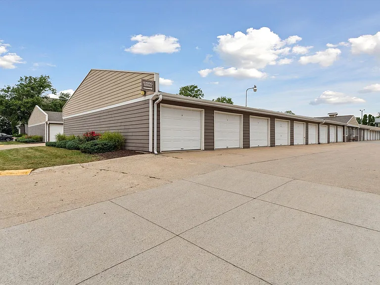 Briarwood — Photo 28