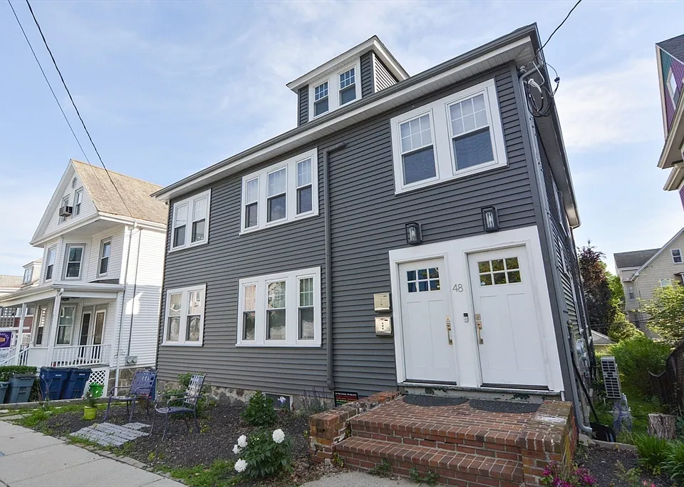 48 Farquhar St #2