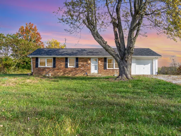 4074 Ironworks Rd, Winchester, KY 40391