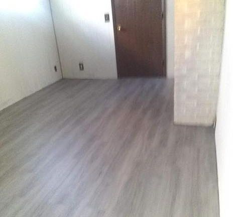 4th image of 639 Franklin St