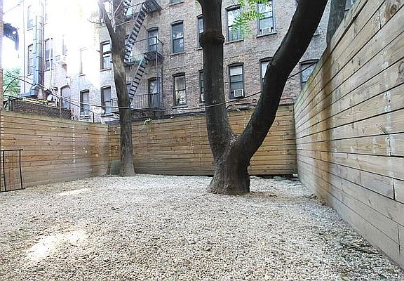 2nd image of 515 W 169th St APT 1A