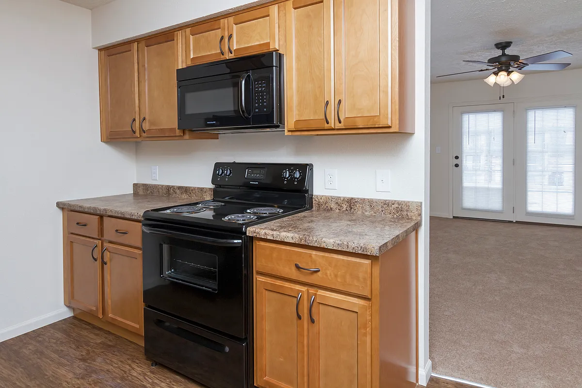 Kitchen - Concord Manor Apartments