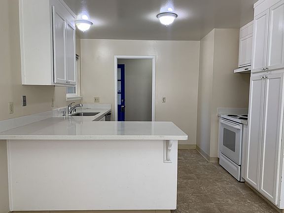 4th image of 1399 Luning Dr