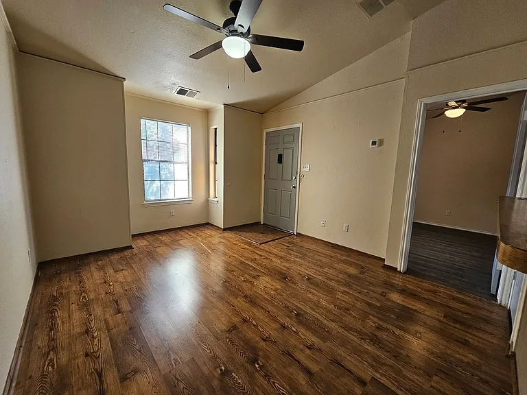 4803 Hamilton Wolfe Rd #312 — Photo 5
