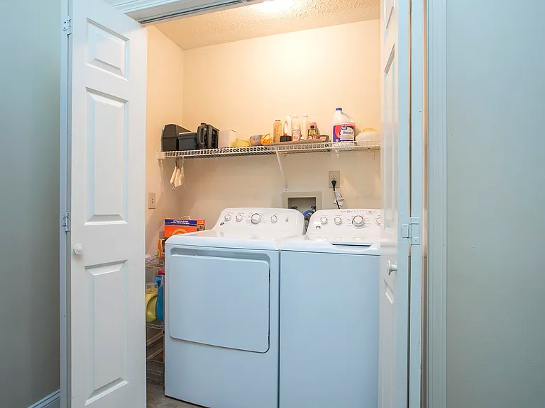 1508 Clover Ct — Photo 42
