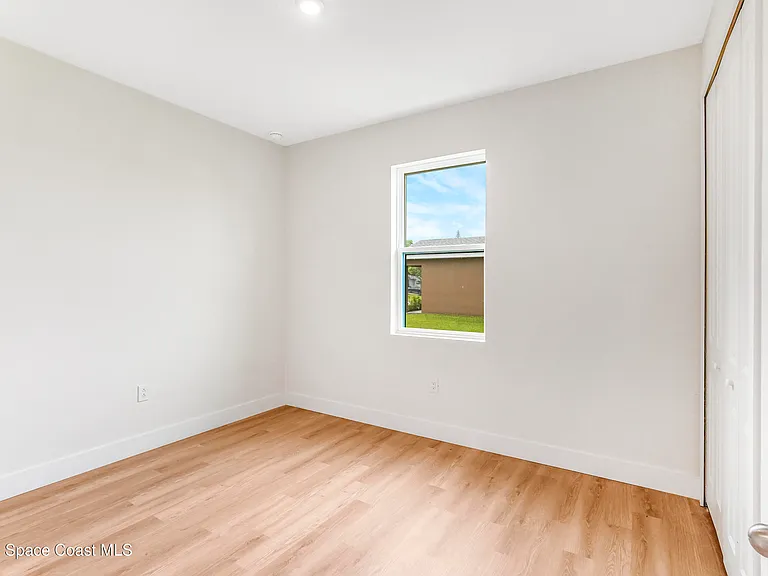 1041 Wesberry St SE — Photo 25