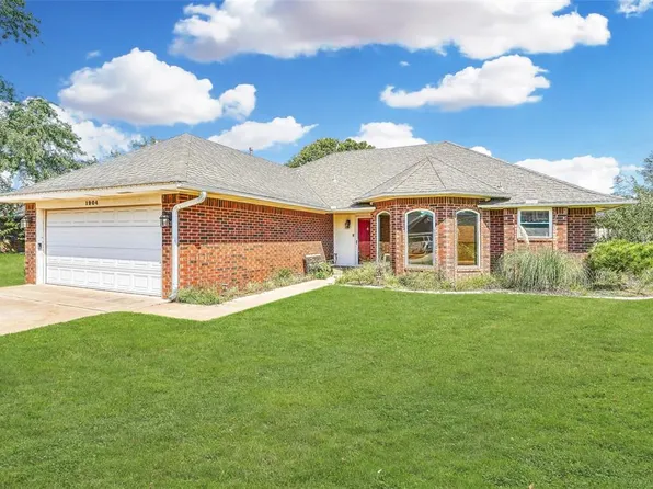 1904 Pamela Ln, Weatherford, OK 73096