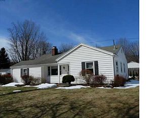 129 Clovercrest Dr, Rochester, NY 14618