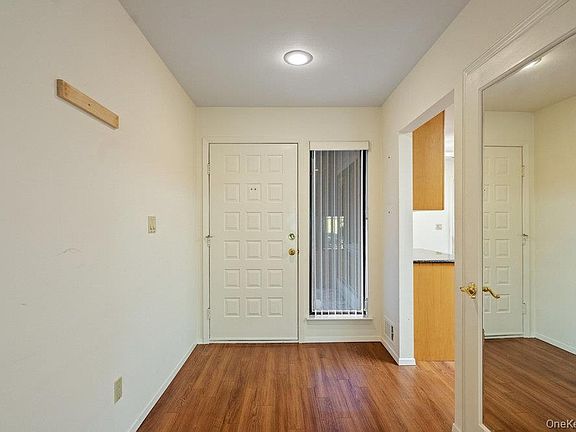 3rd image of 118 Estate Drive