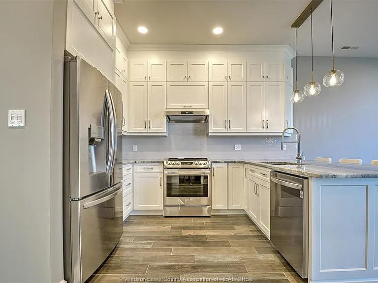 1225 Riverside Dr E #101 — Photo 7