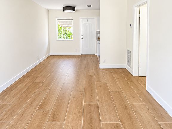 2nd image of 2641 Polk St