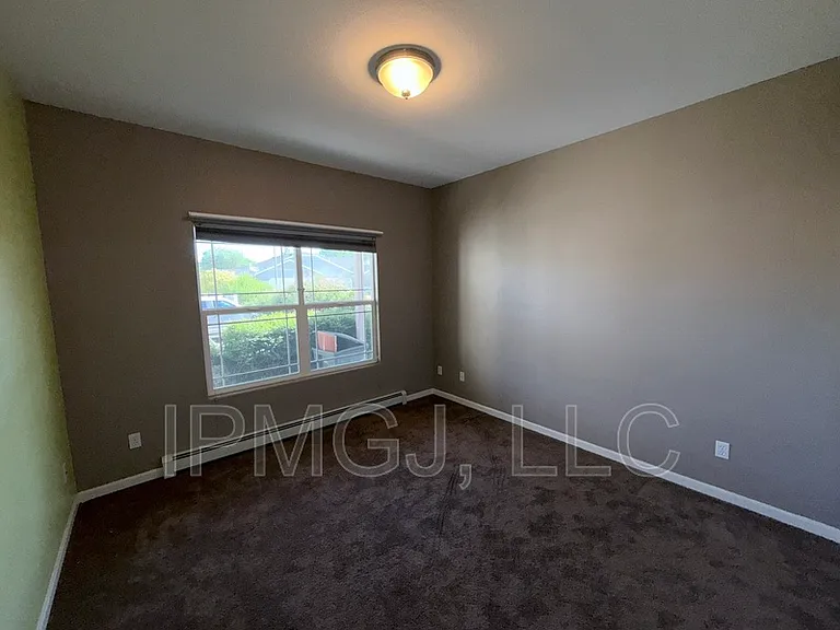 2815 1/2 Columbine Park Ct — Photo 7
