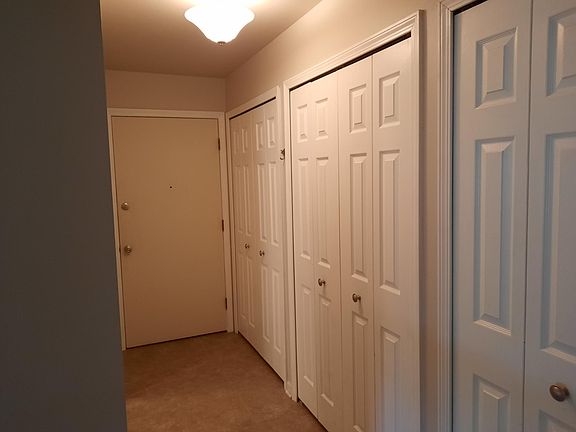 5th image of 42184 Toddmark Pl APT 5