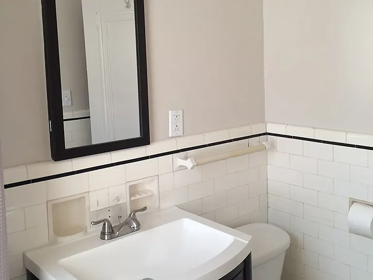 Silson Apartments — Photo 9
