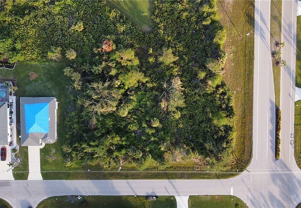 1st image of 159 Antilla Dr