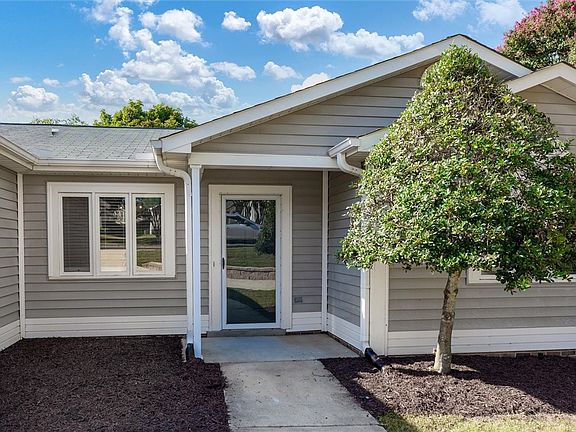2nd image of 5 Hillview Dr